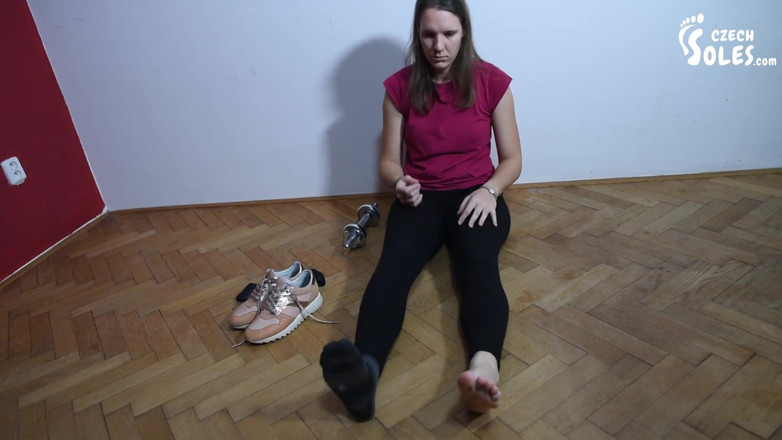 Czech Soles - foot fetish content: Spor salonundaki en seksi ayak ve ayak tabanları