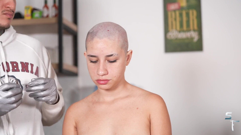 Shave Flix: Yesenia ritorna