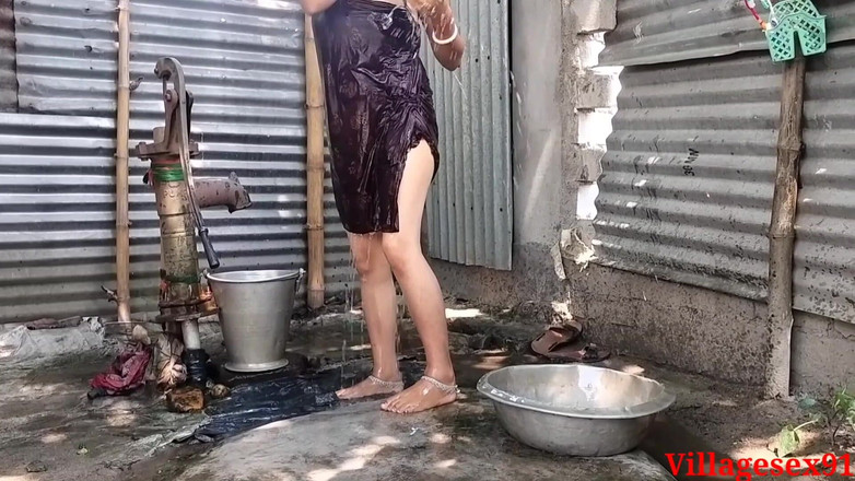 Villagesex91: Vợ làng đụ ngoài trời trong người bạn của chồng
