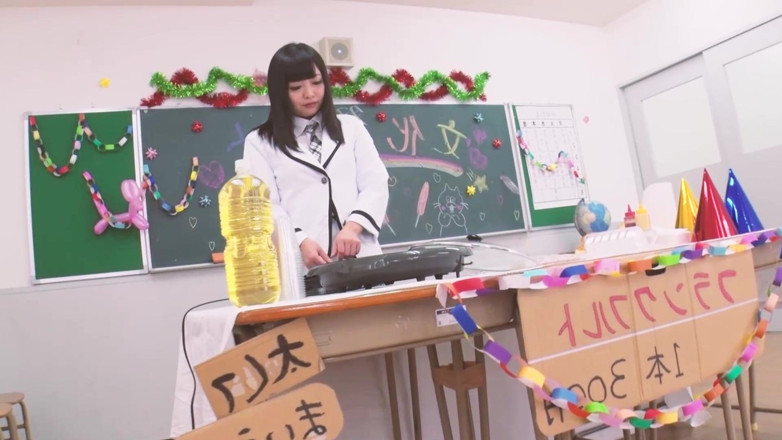 JAPAN IN LOVE: Asian Women in Heat Scene 1 Japanese College Student Having Sex...