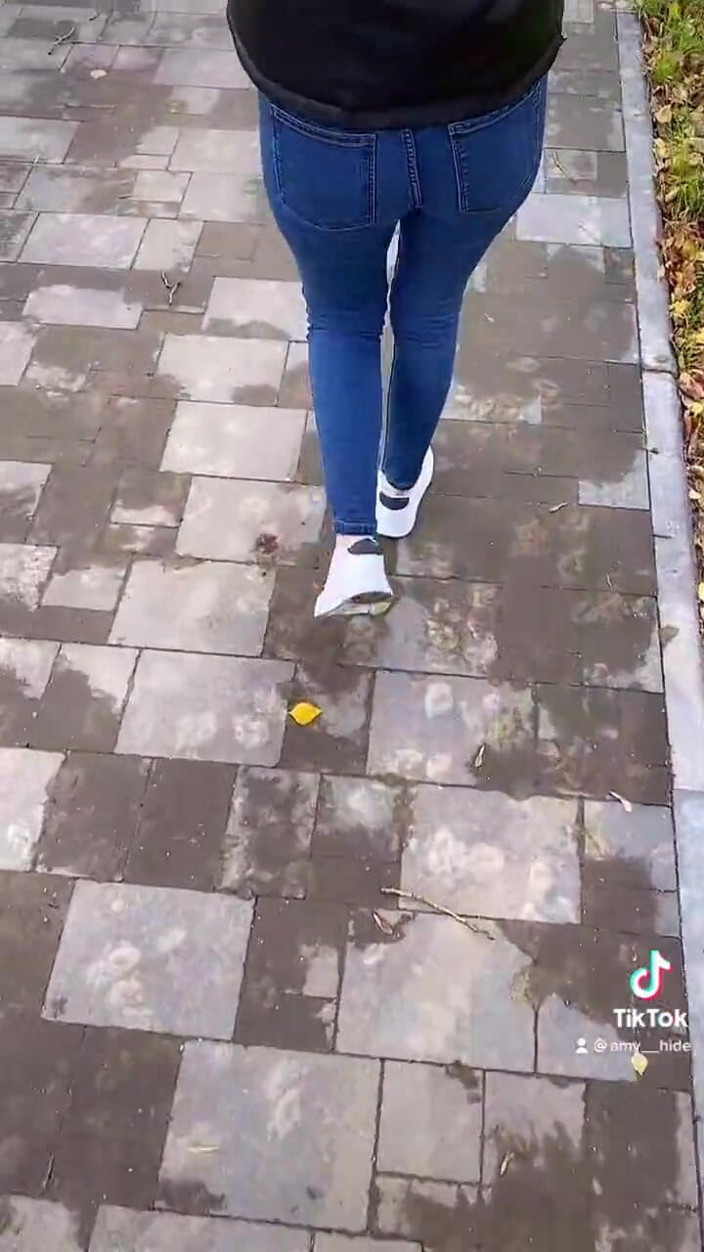 AmyHi: Orang asing ditangkap di pantat saya dan mengongkek saya dengan...