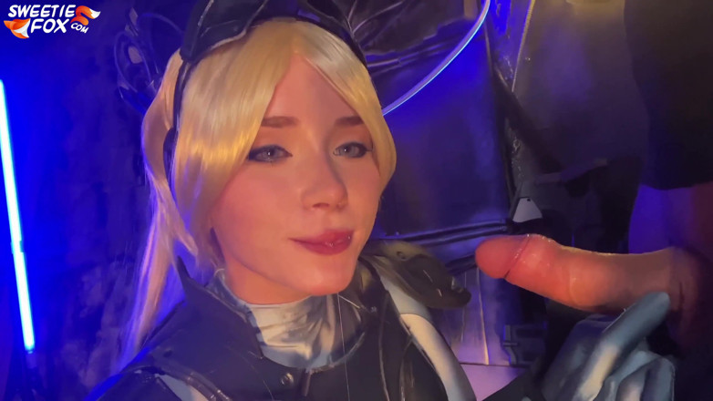 Sweetie Fox: Збуджена нова з Starcraft смокче член і ковтає сперму