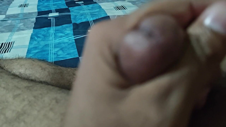 Hot Chilli 2025: Волосатый паренек играет