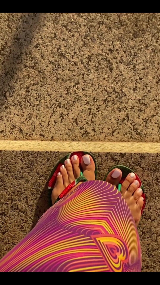 Fresh White Pedicure Available for Customs and Video Chat (Kiffa Feet) Fresh White Pedicure Available for Customs and Video Chat (Kiffa Feet)