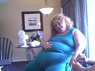BBW nurse Vicki adventures with friends: Getting my finger nails cleaned, filed by my BBW friend