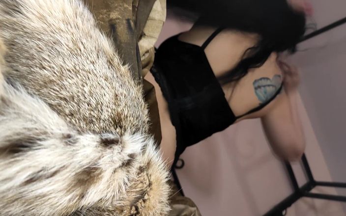 Princess18_: Des tonnes de fourrure de Lynx, trous de baise, gros...