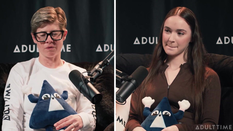 Adult Time Podcast: Hazel Moore toujours après une séance solo ! | Le podcast time...