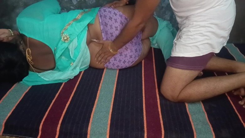 Yourgeeta8899: 쉬는 동안 침실에서 아줌마를 따먹었어