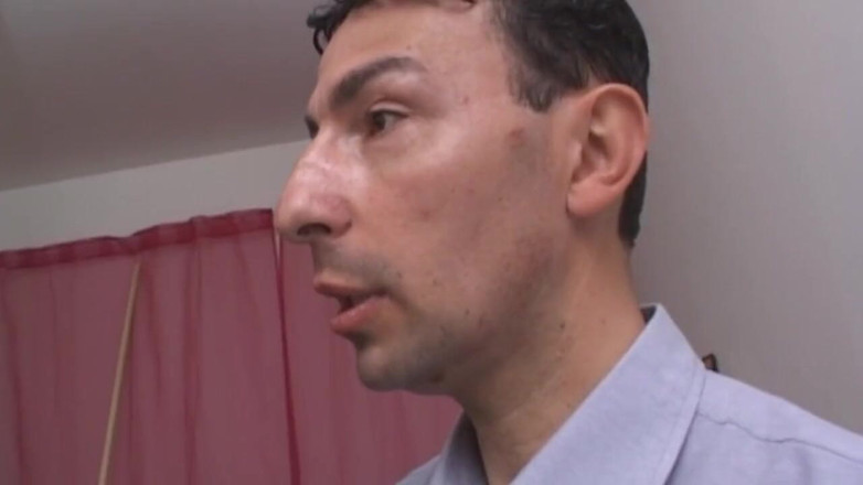Real Home Made: İtalyan esmer orta yaşlı seksi kadın bir grup edepsiz adam...