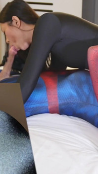 Jureka Delmar šuká s Black Zentai Lycra