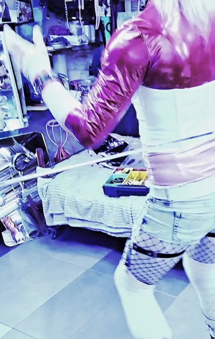 fetishboyzz: Maleństwo