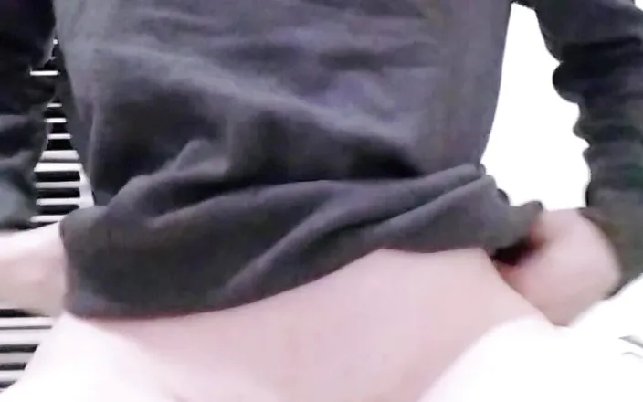 Ren Midorikawa: Trap Masturbating Until Cum on Bed