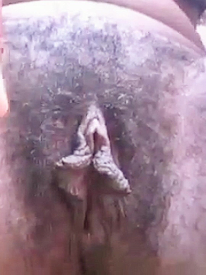 Barqueen: Draußen masturbation fast erwischt