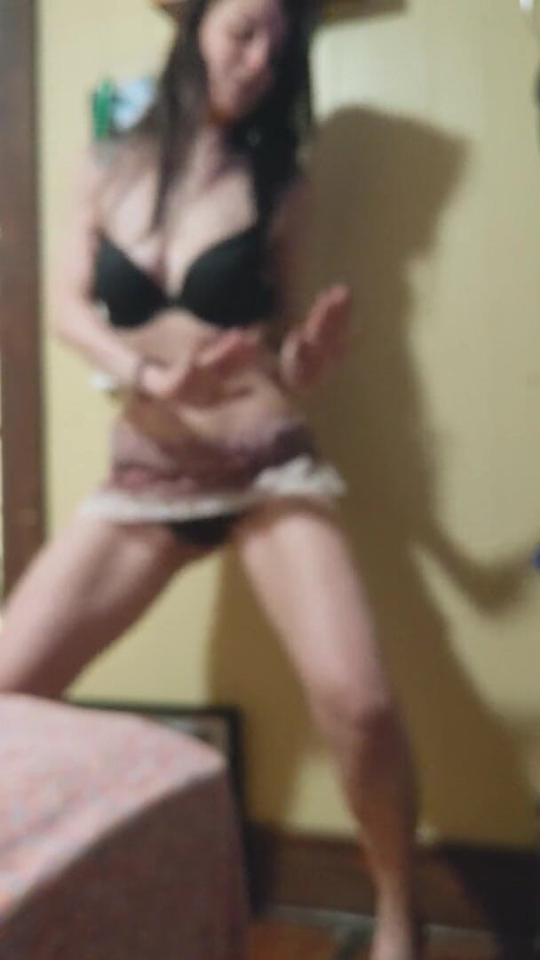 danity slayn: Su e giù.