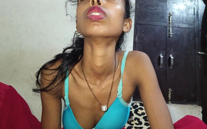Truefuker: Ma copine me suce la bite