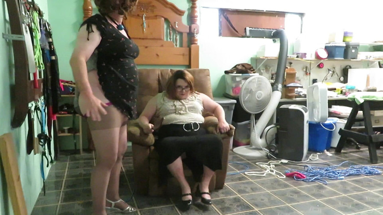 BBW nurse Vicki adventures with friends: Bebe does sissy training with oral to new sub Brittney