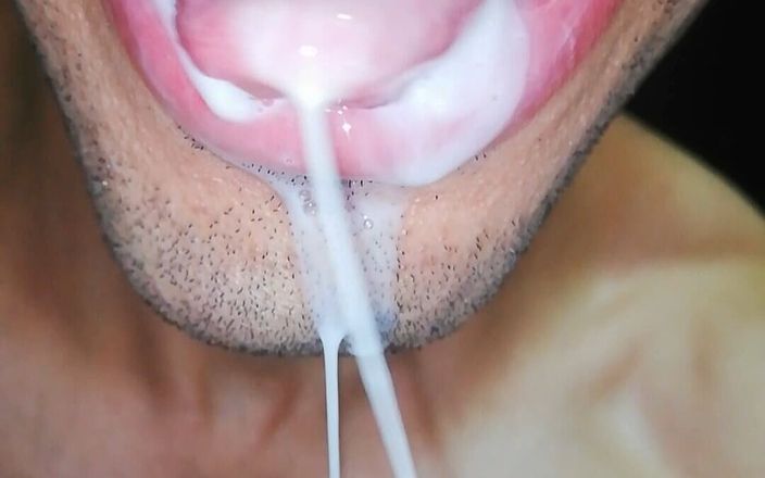 Rey rey: 내 정액을 가지고 놀아