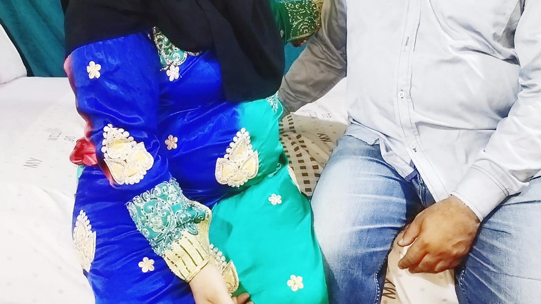 Ahmed and Samah: 彼の友人ハンフリーをファックしてください。