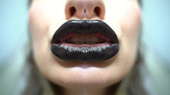 Rarible Diamond: Embrasse une fille gothique par le miroir