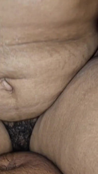 La calda moglie sreeja scopata nella figa bagnata