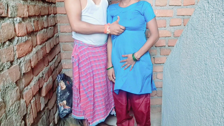 Trilokinath: Dziewczyna zostaje zerżnięta przez byłego chłopaka z mundurkiem szkolnym