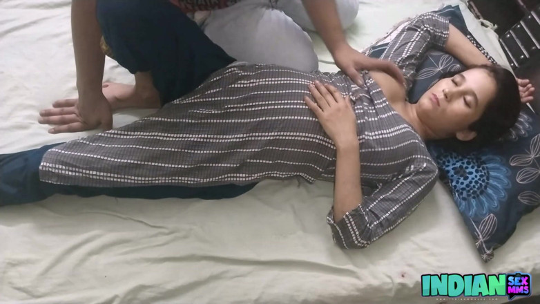 Your Preeti: Indická manželka se ohne, aby měla hardcore sex zezadu