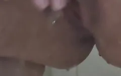 Ik word heet onder de douche Delicius