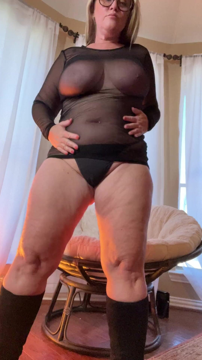 Siren XXX Studios: Sheer noire, bottes et grosse noire