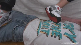 アスレチックスタッドJavorは、このホットクリップでいくつかの足の崇拝の準備ができています