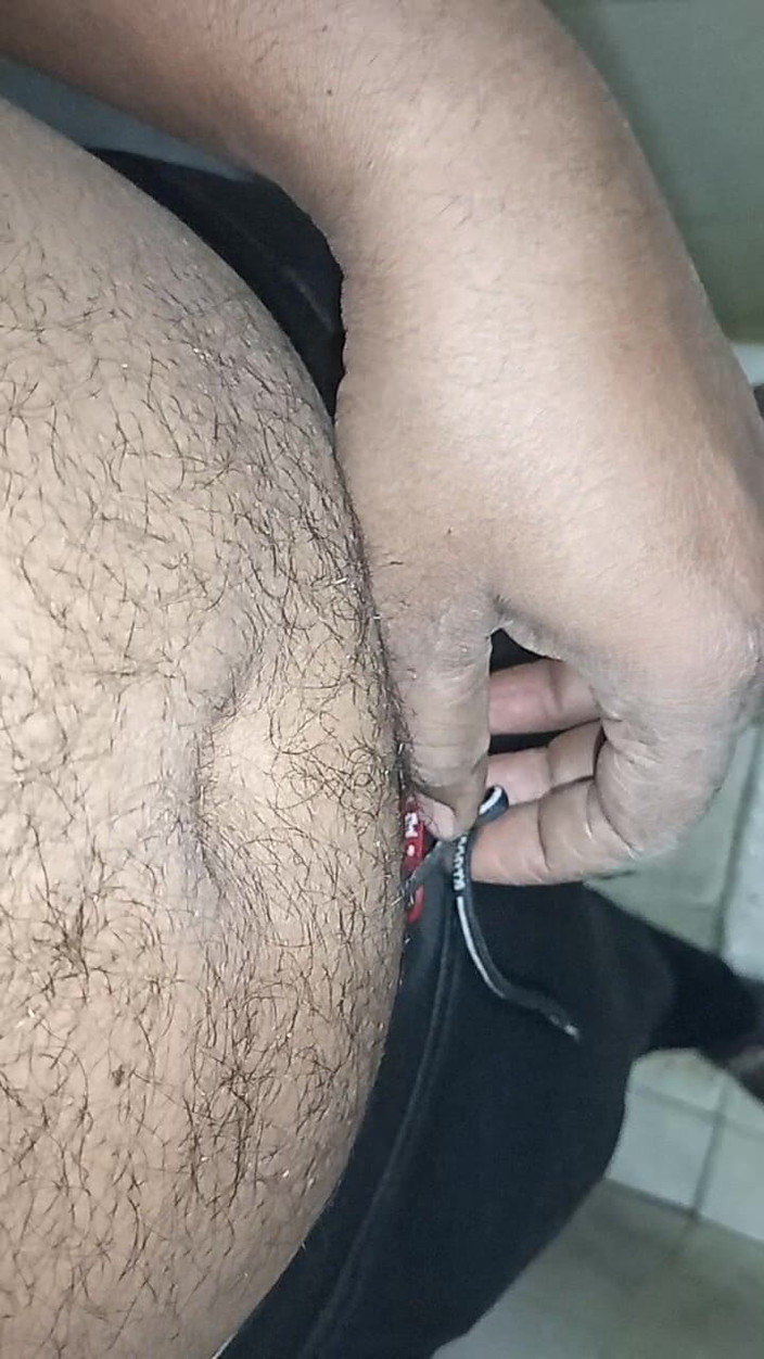 Sweet Indian cock: Indyjski chłopak na zewnątrz masterbate z dużym kutasem