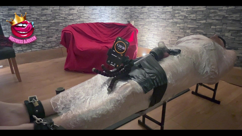 BJQueen and Rod: Who Would Like to Be Mummified?