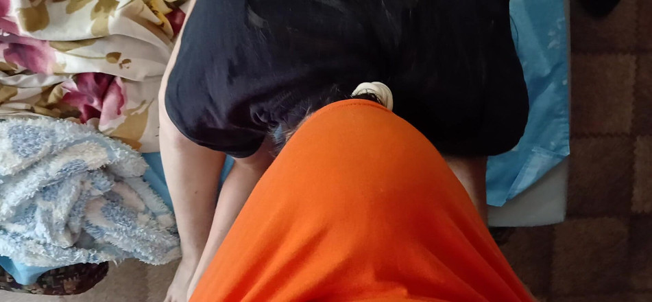 Lesbian-illusion: Lízám kundičku své milf nevlastní sestry, aby neříkala rodičům, že kouřím