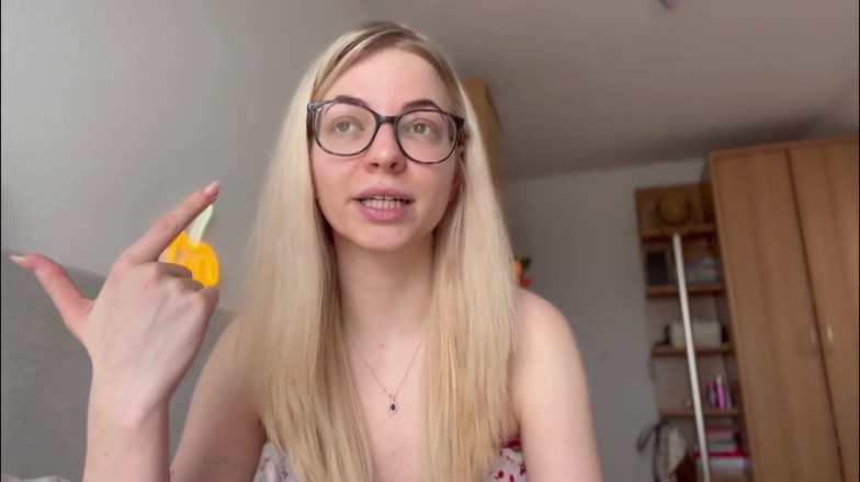 Goddess_Bella_Rae: Come usare la gabbia di castità per superare la dipendenza...