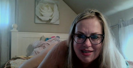 Lily Bay: 直播开始 12/10/2020 04：42 下午打招呼