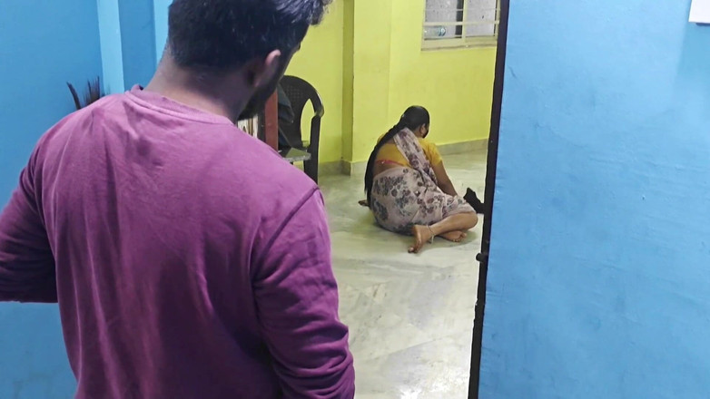 RoyToy: Hot Desi Servant Fucked