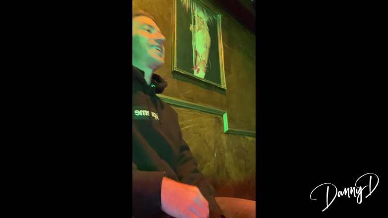 Danny D: Cocorose Offre À Danny Une Danse Privée Vip