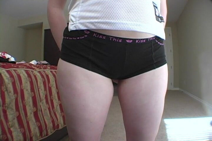 Solo Dream Babes: Gagici solo de vis: Liz Dance în chiloți