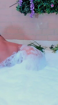 Foam Butt Shake