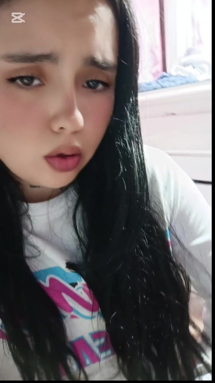 Dalyla: Masturbuję się moim dildem