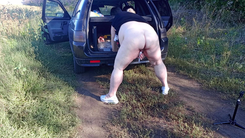 Zona901: Neighbor Gets Lots of Orgasms with Squirting Outdoor