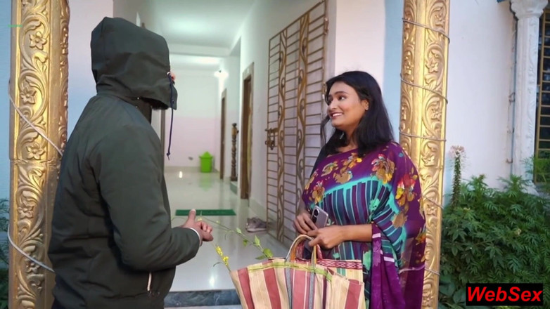 WebSex Premium: Авто водій трахає красиву пасажирку бхабхі! з чистим звуком