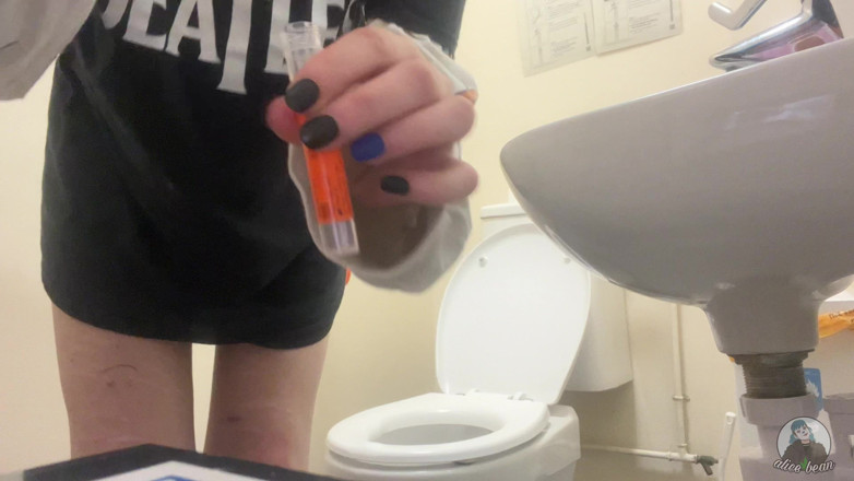 Alice Bean: Vagina swab 2