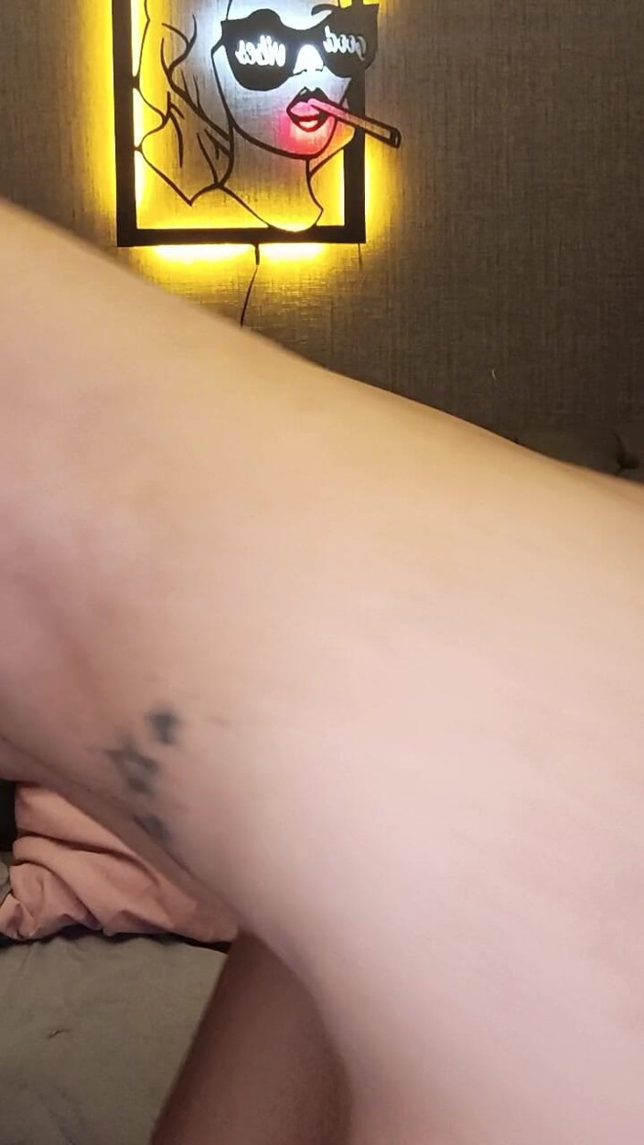 Esmer Tarcin: Ahageo Anal Dildo Masturbation