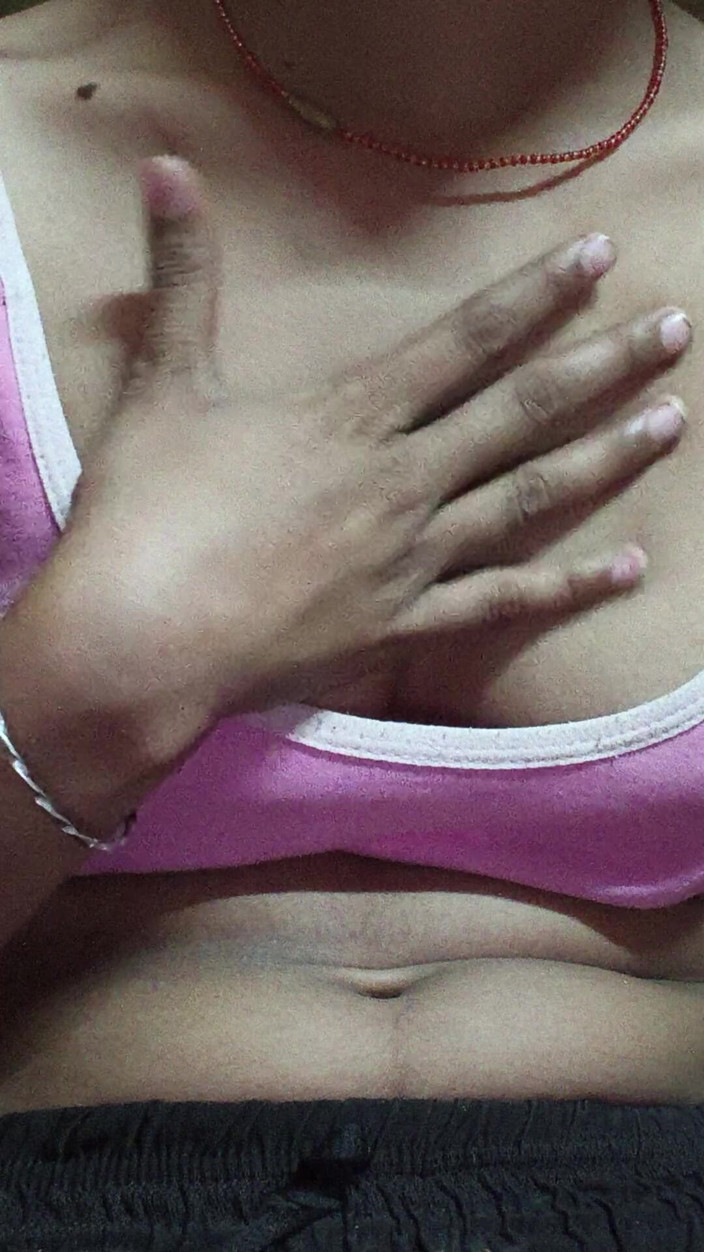 Moma: सेक्सी वीडियो