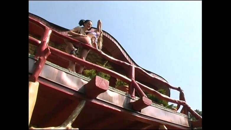 My Dirty Family: Ласкаво просимо до нашої кицьки