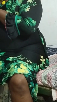Tamilische schöne tante, sehr heiße möpse putzen schöne muschi heiß ficken