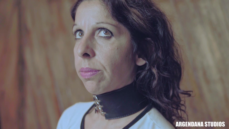 Argen Dana: La milf va al calabozo - película completa