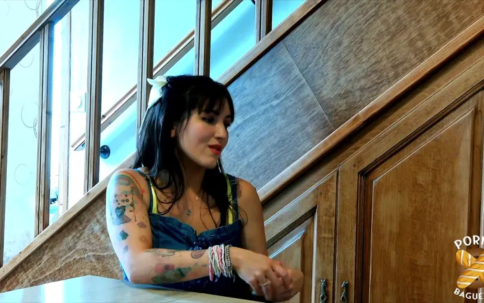 Porno Baguette: Tutty, Real Bombshell, Loves Eating Cocks