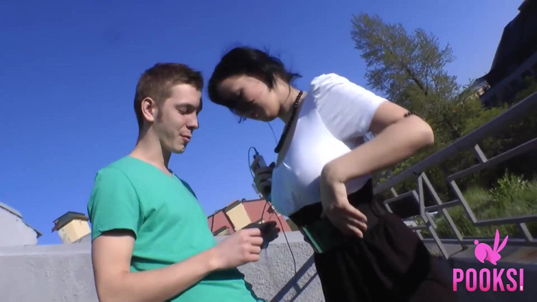 Pooksi: Video completo! La bellezza sbattuta nel culo Olivia ottiene un...