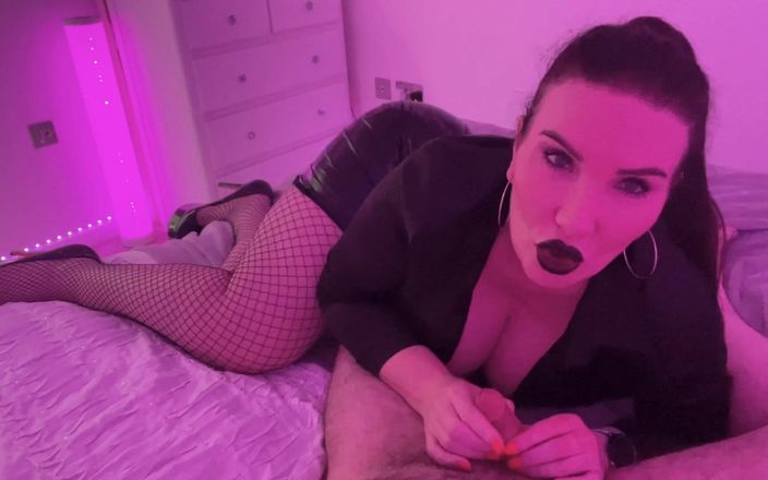 Sophie James: Meesteres Sophie je komt klaar als ik je laat klaarkomen